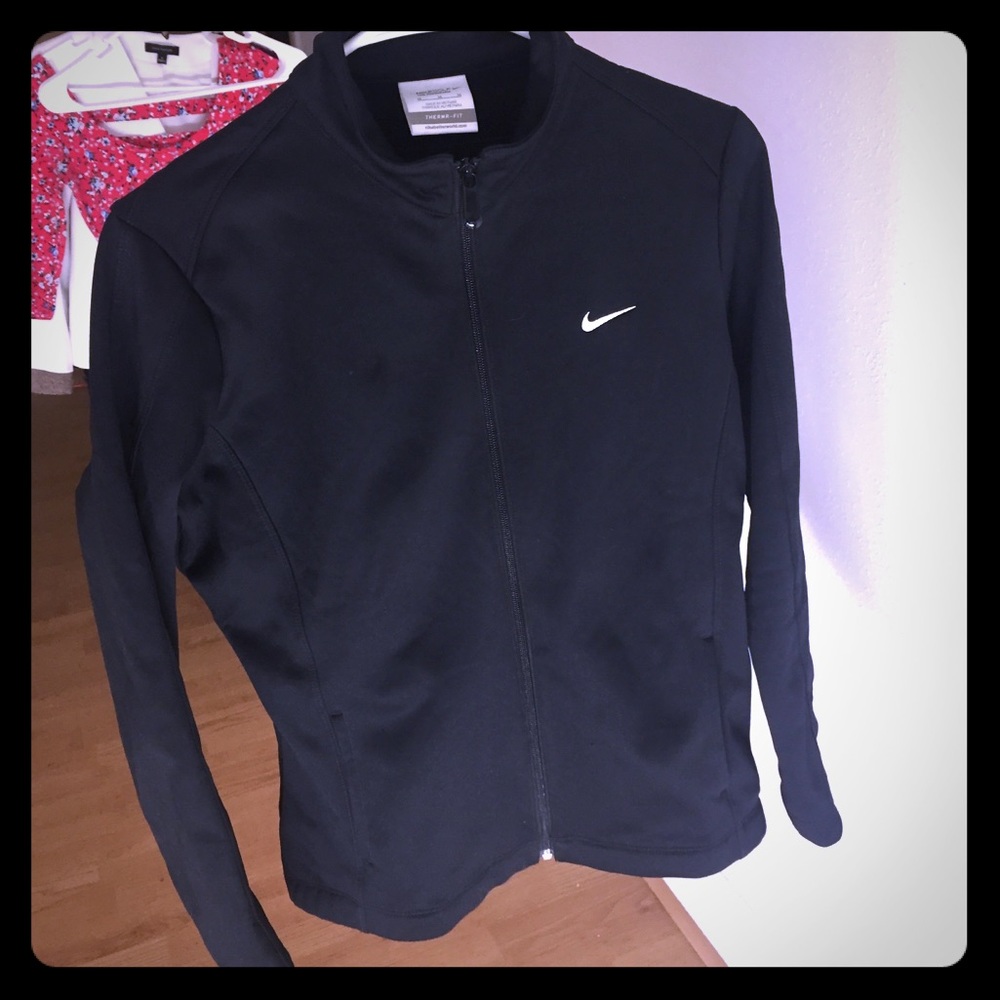 Nike long sleeve athletic jacket